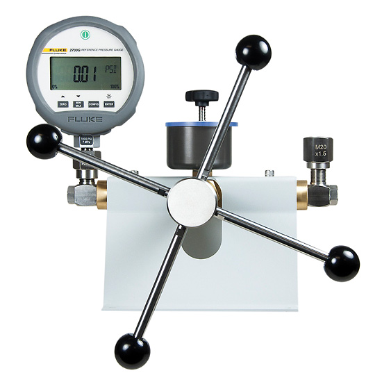 Fluke Calibration 2700G Gauge and P5514 Pump Kit single gauge 0 to 10 000 psi from Davis Instruments